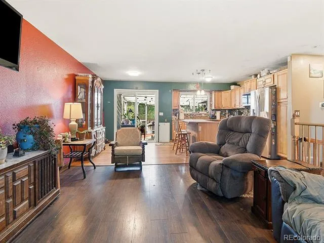 6932 Deframe Court Arvada, CO 80004