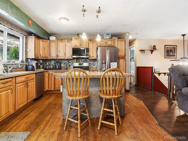 6932 Deframe Court Arvada, CO 80004