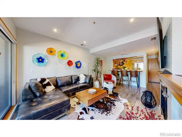 624 Pearl Street #203 Boulder, CO 80302