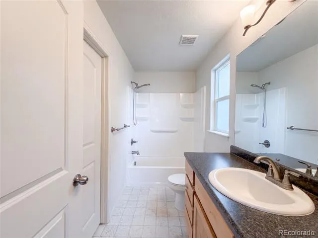 1542 Water Vista Lane Windsor, CO 80550