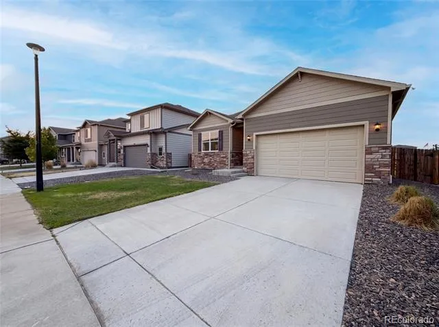 2341 Mountain Sky Drive Fort Lupton, CO 80621
