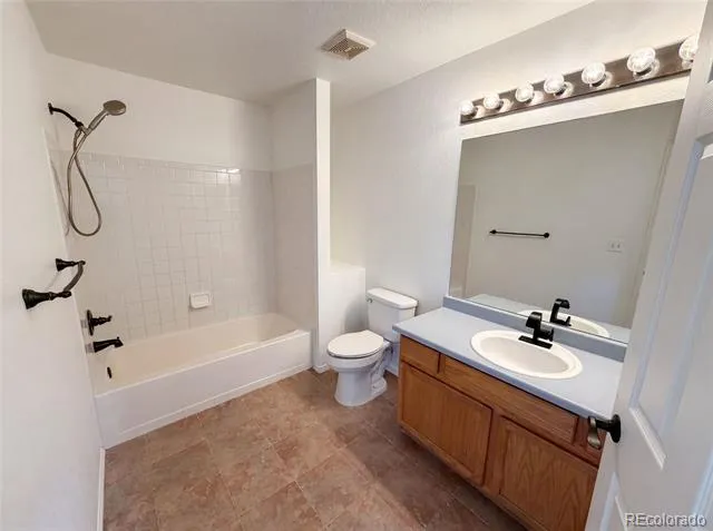 7190 Pine Hills Way Littleton, CO 80125