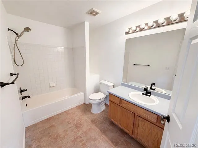 7190 Pine Hills Way Littleton, CO 80125