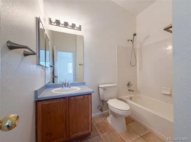 7190 Pine Hills Way Littleton, CO 80125