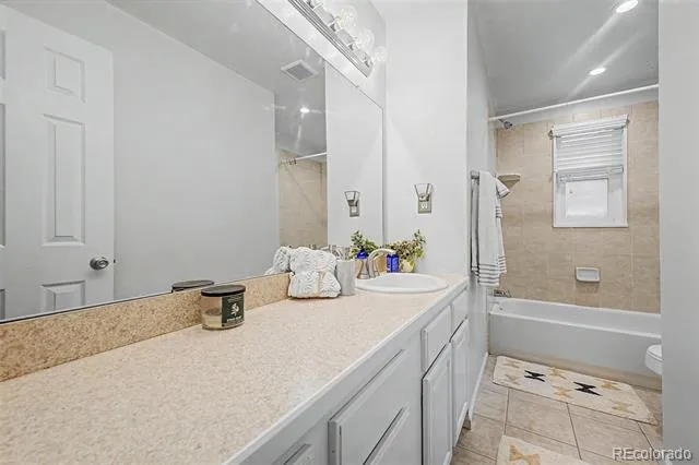 6129 Everett Street Arvada, CO 80004