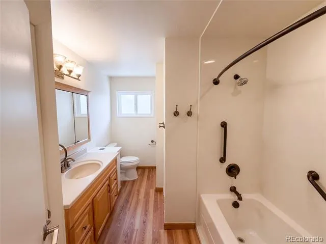 3352 W Aksarben Avenue Littleton, CO 80123