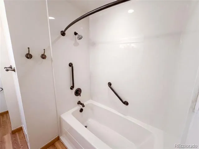 3352 W Aksarben Avenue Littleton, CO 80123