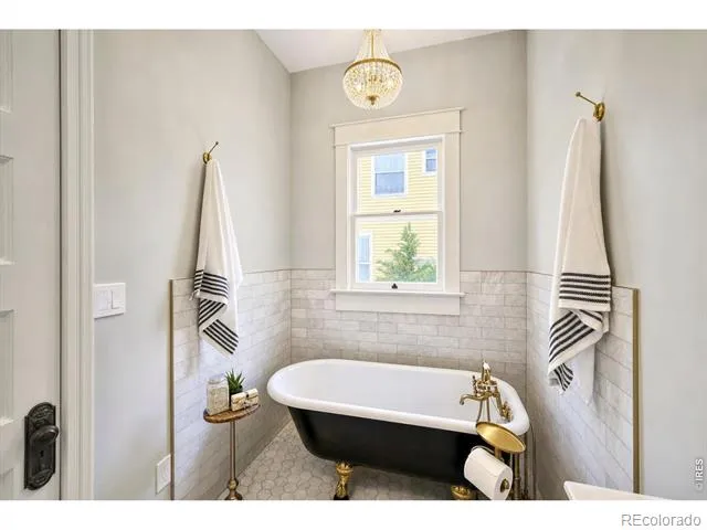 331 Lincoln Street Longmont, CO 80501
