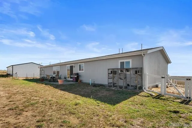 54435 County Road 21 Carr, CO 80612