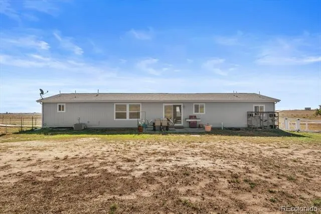 54435 County Road 21 Carr, CO 80612