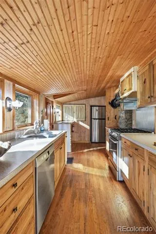 5541 Parmalee Gulch Road Indian Hills, CO 80454