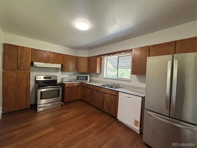 664 W Longview Avenue Littleton, CO 80120
