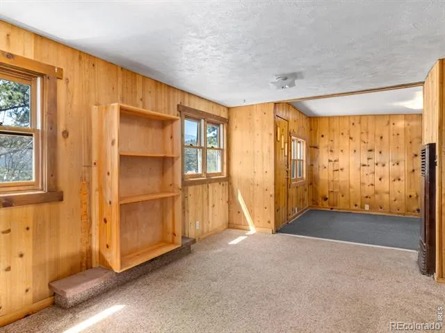1611 High Drive Estes Park, CO 80517