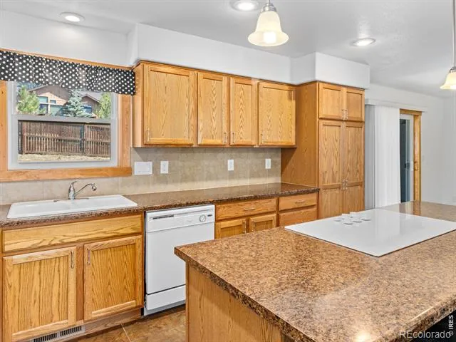 1611 High Drive Estes Park, CO 80517
