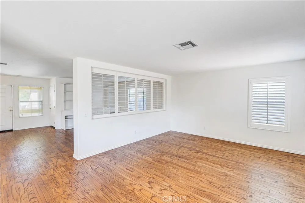 833 Pheasant Street Corona, CA 92881