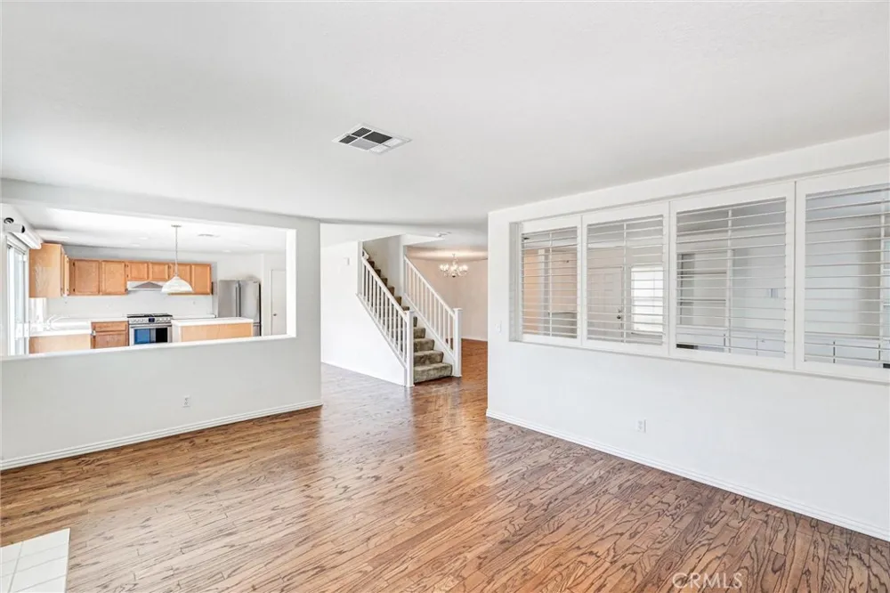 833 Pheasant Street Corona, CA 92881