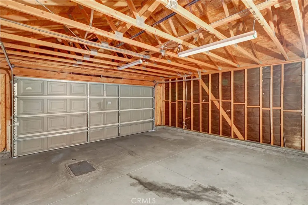 833 Pheasant Street Corona, CA 92881