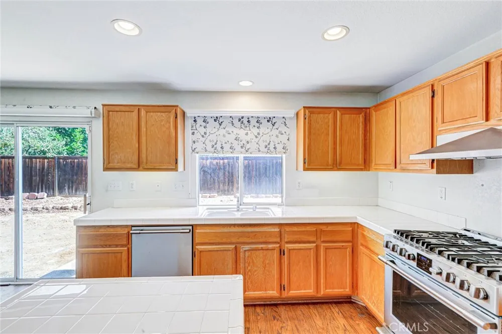 833 Pheasant Street Corona, CA 92881