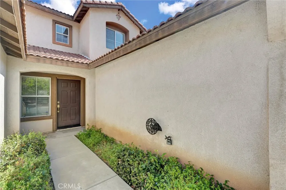 833 Pheasant Street Corona, CA 92881