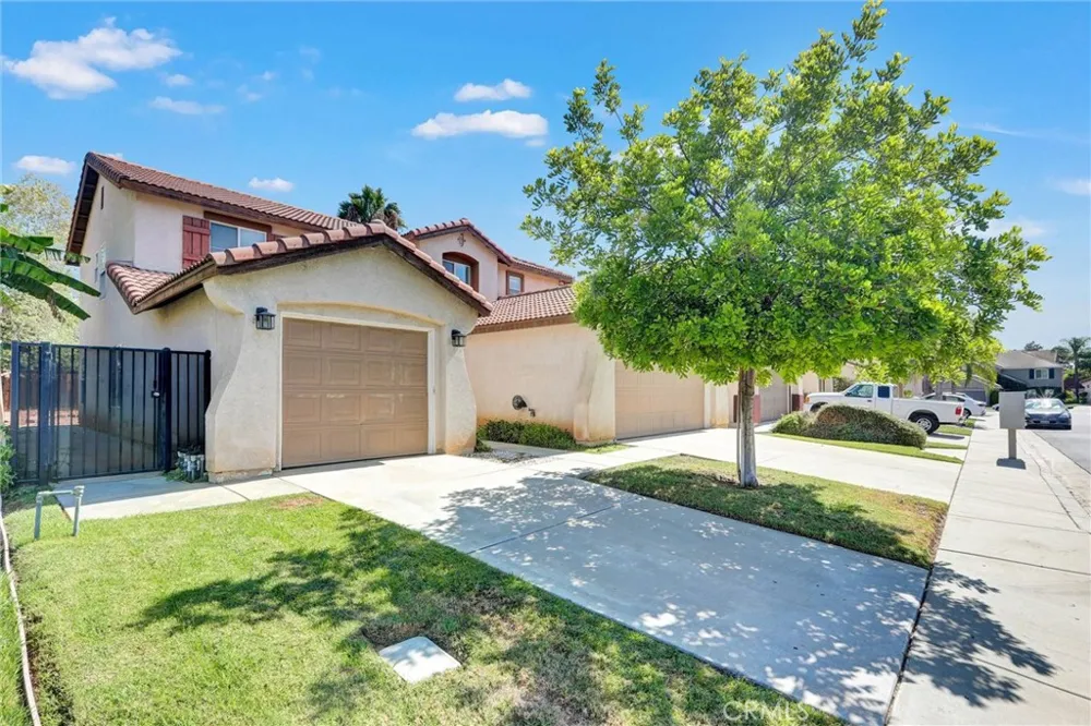 833 Pheasant Street Corona, CA 92881