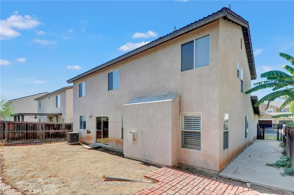833 Pheasant Street Corona, CA 92881
