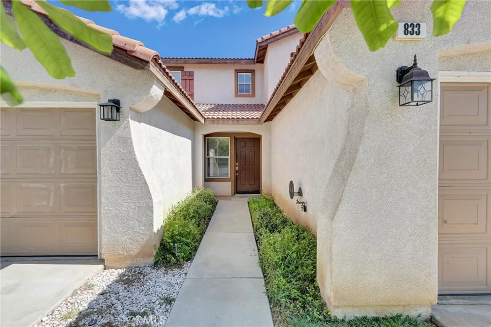 833 Pheasant Street Corona, CA 92881