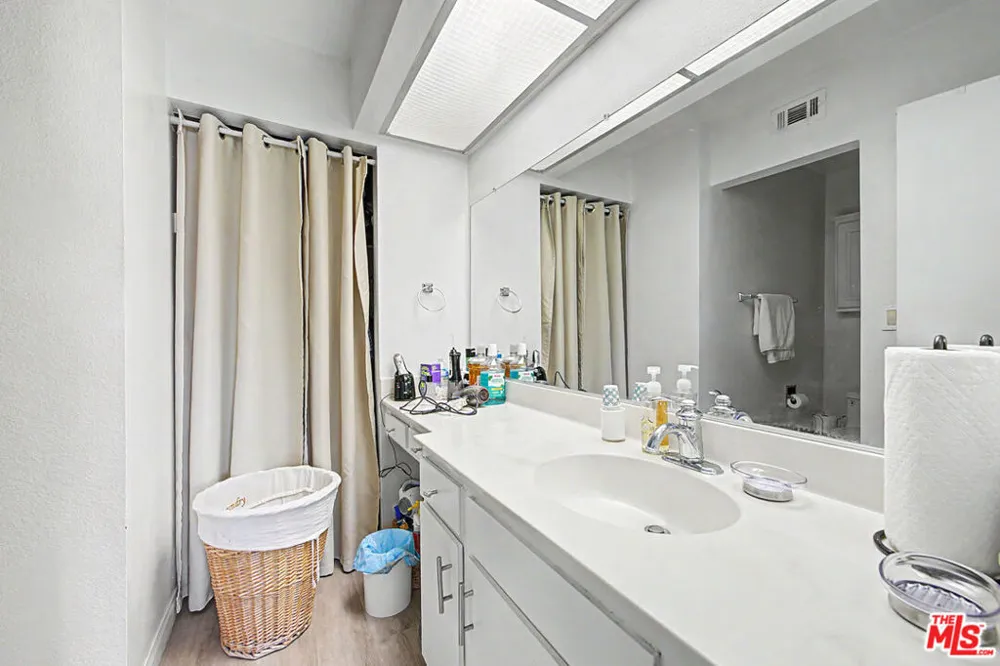 91 Helecho Court Thousand Oaks, CA 91362