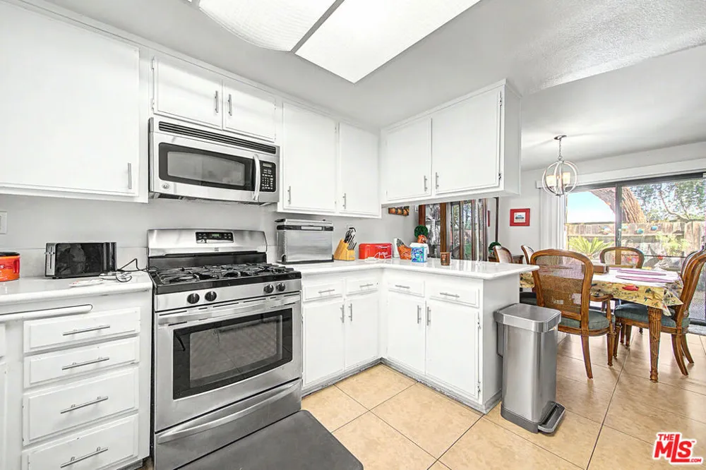 91 Helecho Court Thousand Oaks, CA 91362