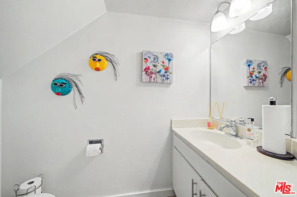 91 Helecho Court Thousand Oaks, CA 91362