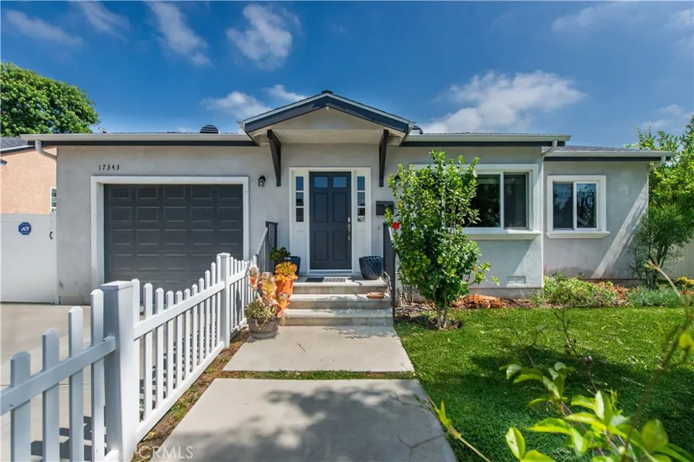 17343 Martha Street Encino, CA 91316