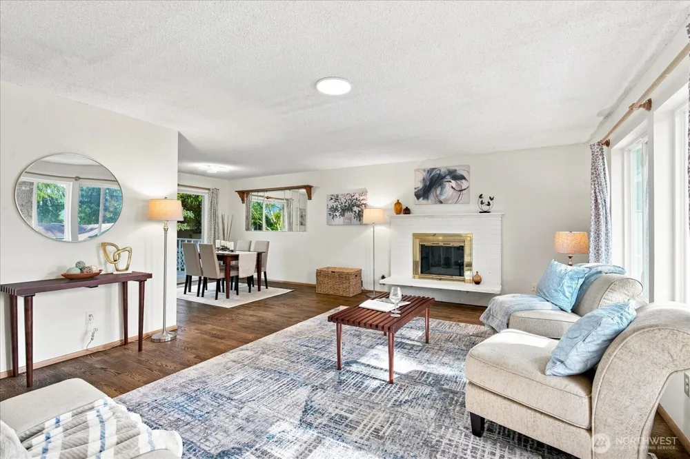 30209 21st Avenue S Federal Way, WA 98003