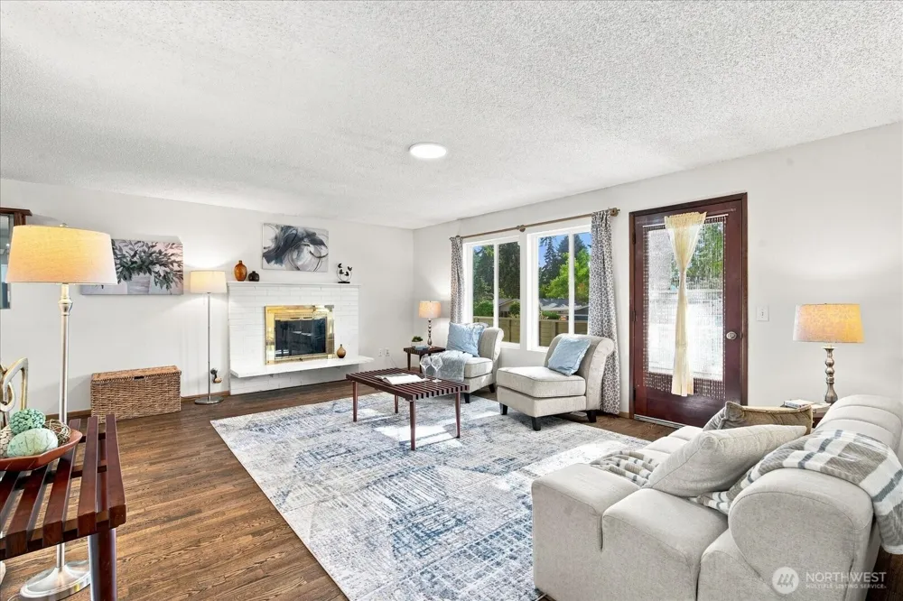 30209 21st Avenue S Federal Way, WA 98003
