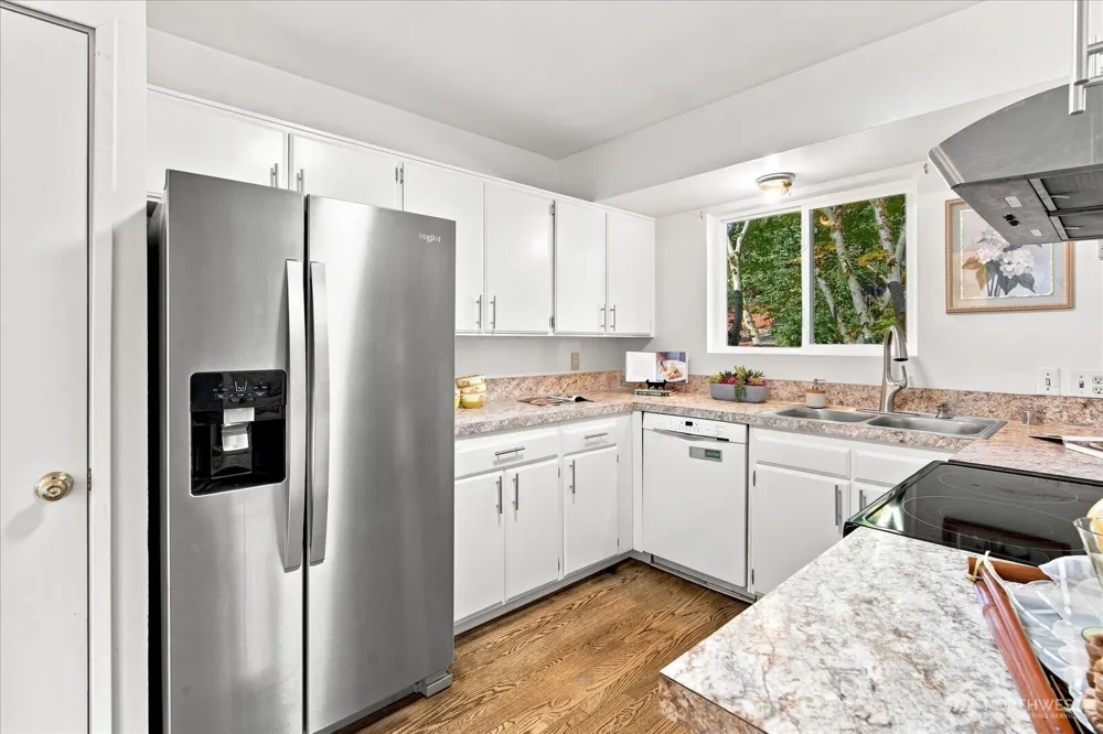 30209 21st Avenue S Federal Way, WA 98003
