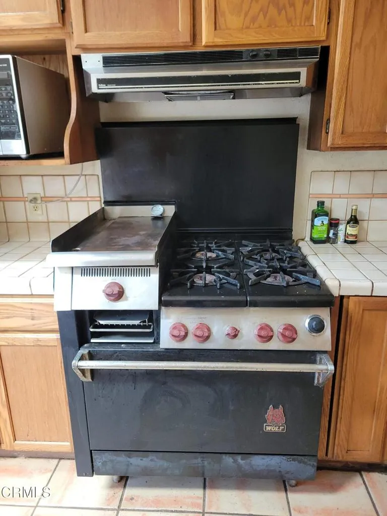 43751 Crispin Road Manchester, CA 95459