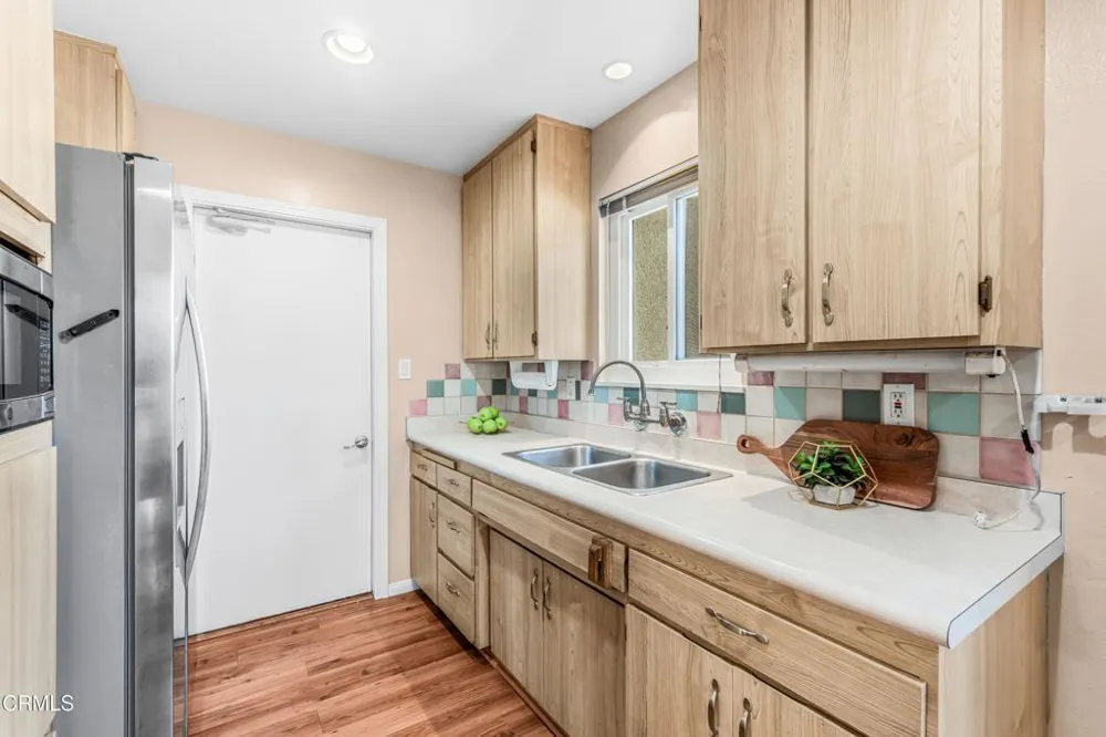 3287 Curt Drive Camarillo, CA 93010