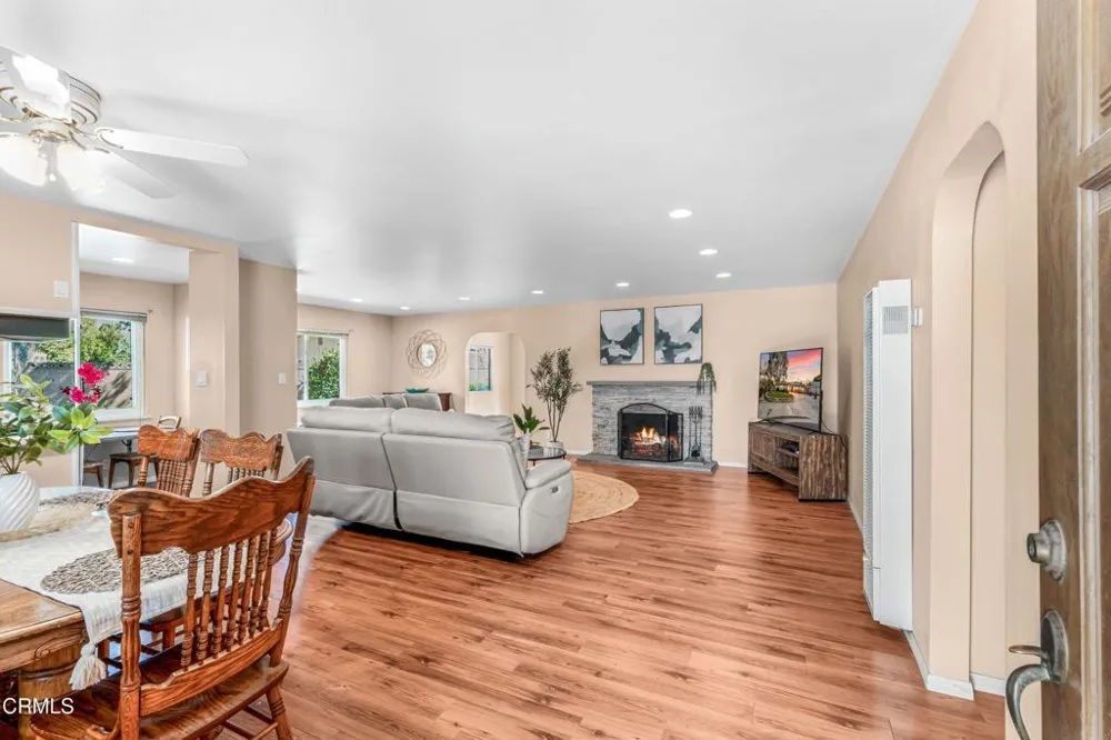 3287 Curt Drive Camarillo, CA 93010