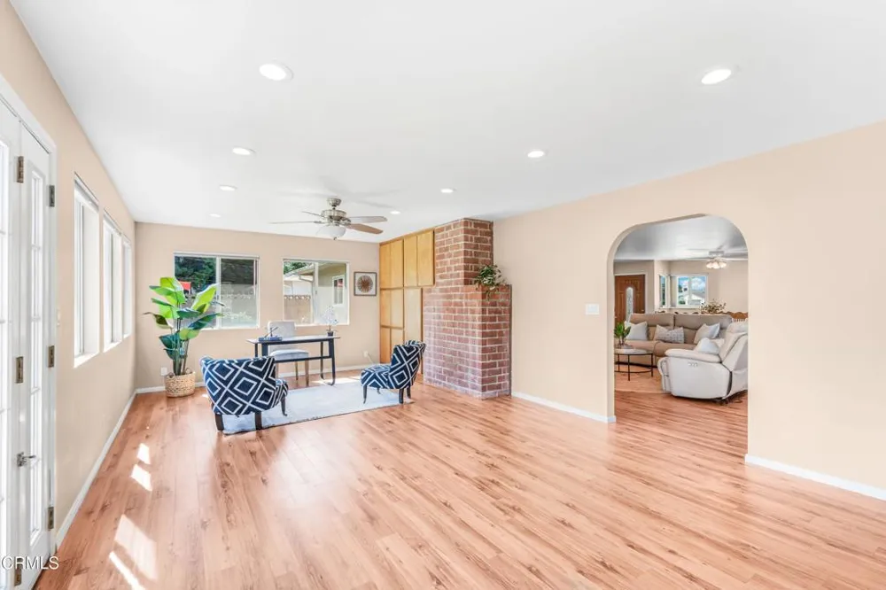 3287 Curt Drive Camarillo, CA 93010