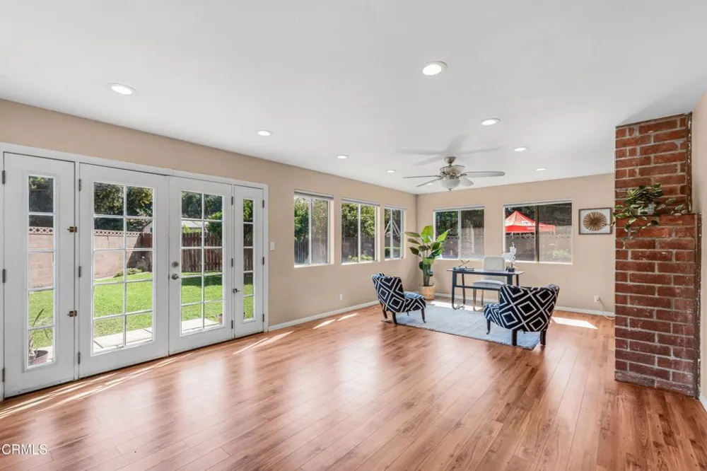 3287 Curt Drive Camarillo, CA 93010