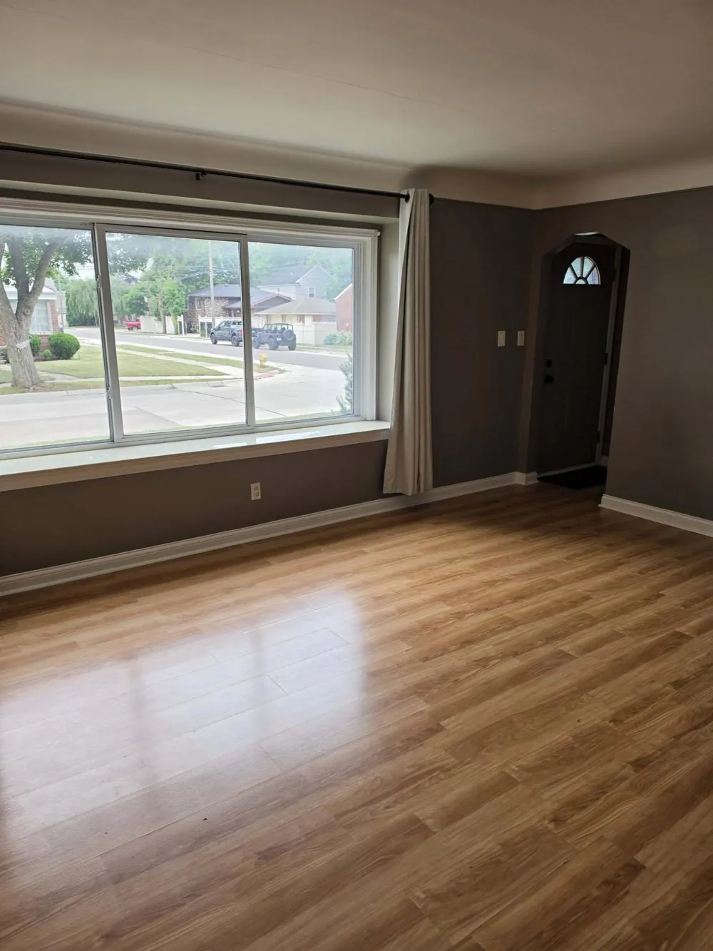 2666 Willow Street Dearborn, MI 48124