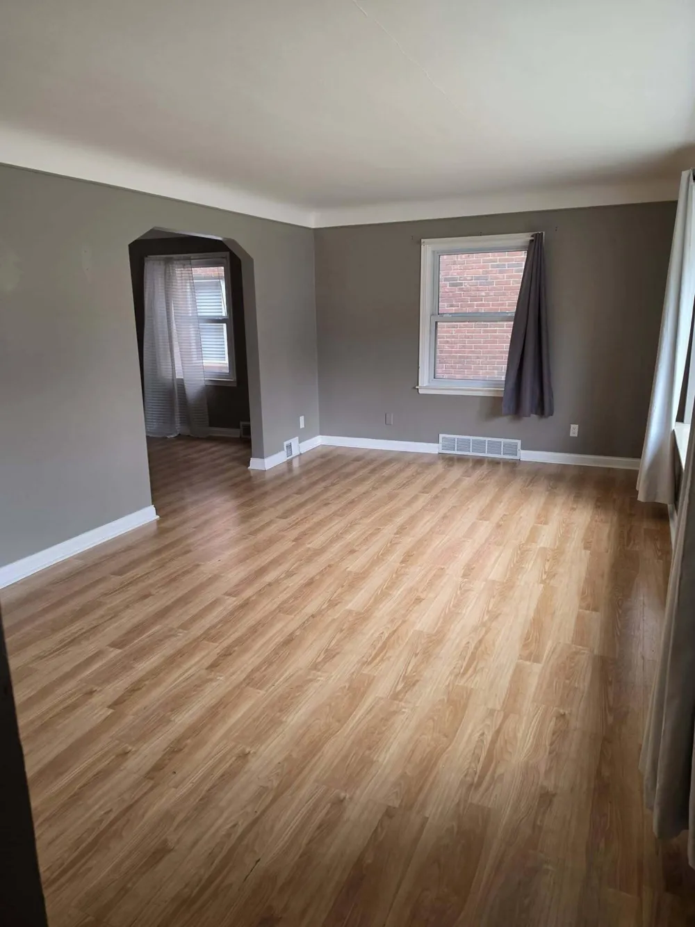 2666 Willow Street Dearborn, MI 48124