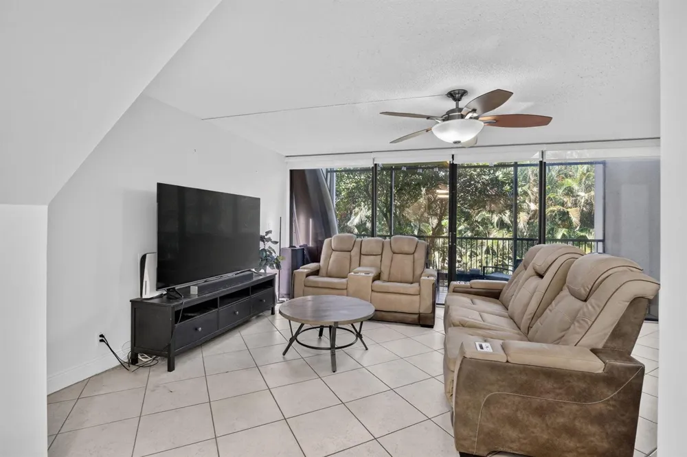 2931 SW 87th Terrace #1922 Davie, FL 33328