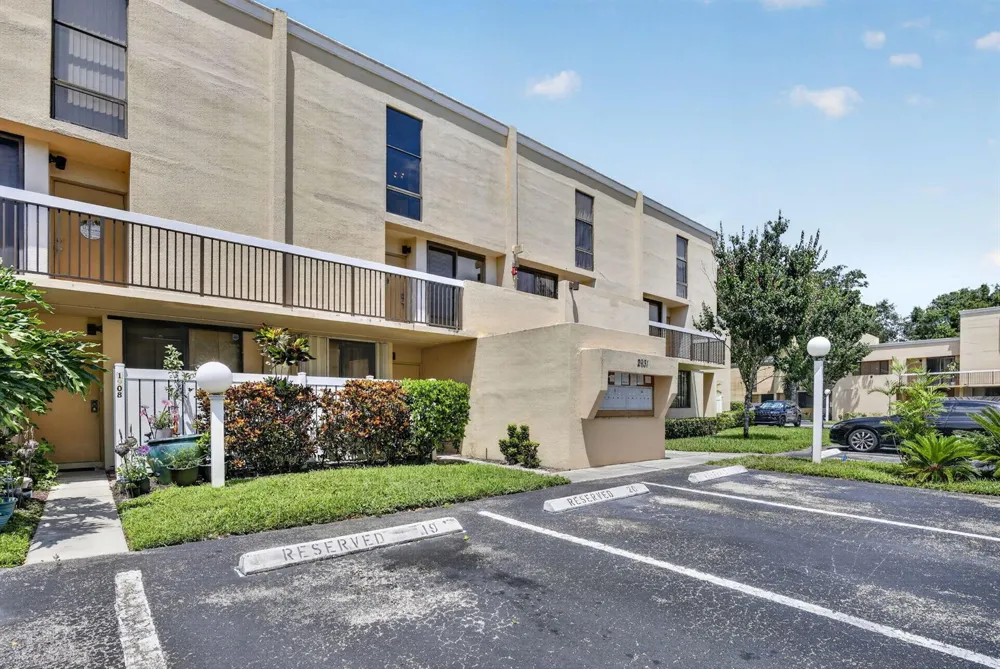 2931 SW 87th Terrace #1922 Davie, FL 33328