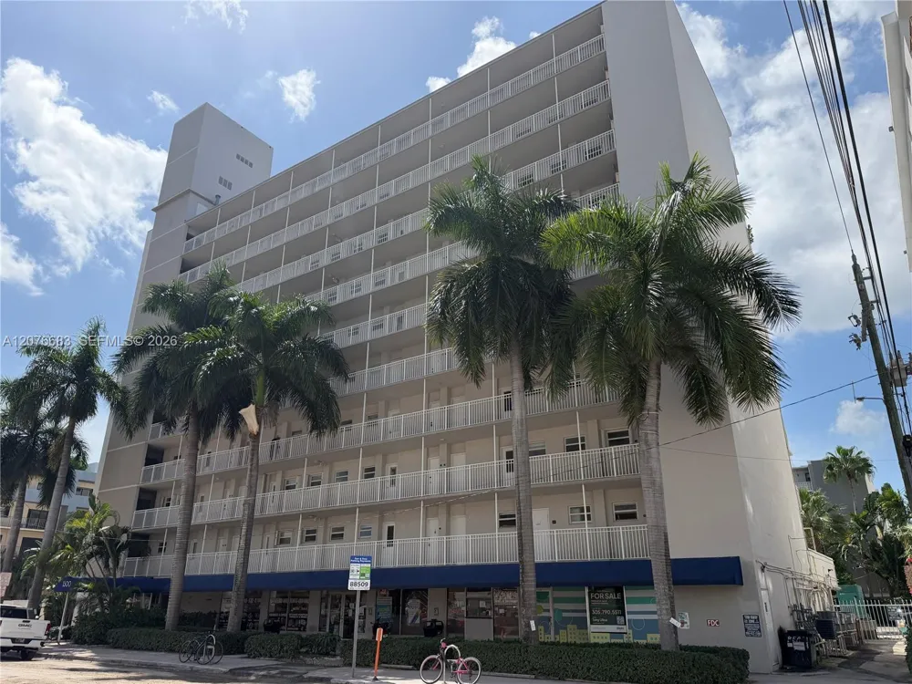 1300 Lincoln Rd #E705 Miami Beach, FL 33139