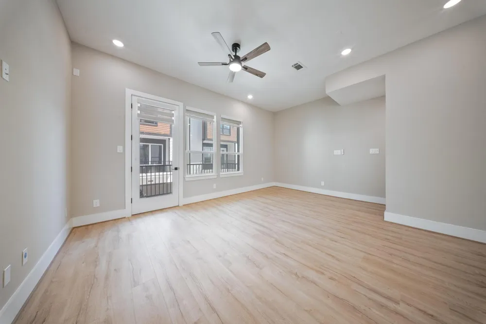 4013 Griggs Road #G Houston, TX 77021