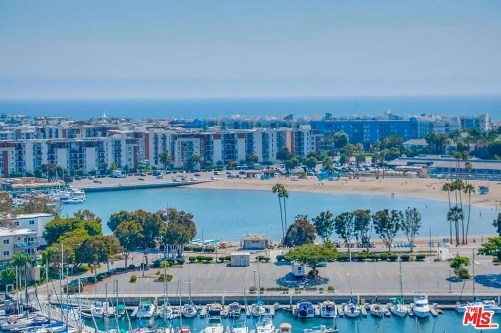 4314 Marina City #PH17 Marina del Rey, CA 90292