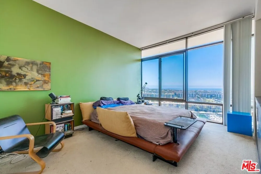 4314 Marina City #PH17 Marina del Rey, CA 90292