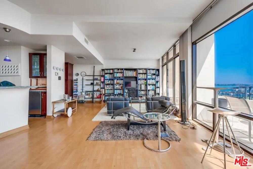 4314 Marina City #PH17 Marina del Rey, CA 90292