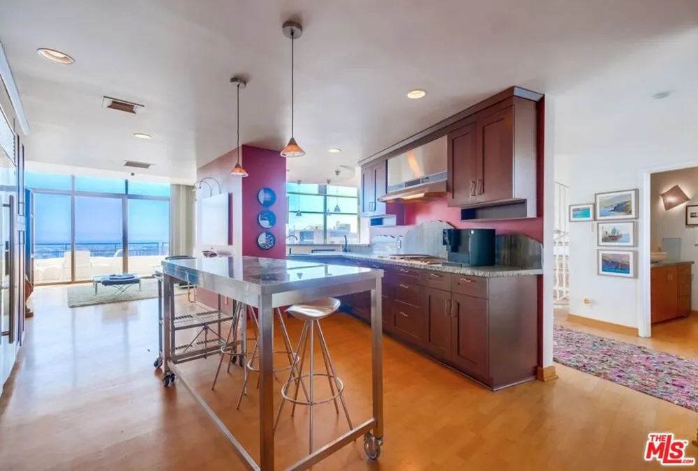 4314 Marina City #PH17 Marina del Rey, CA 90292