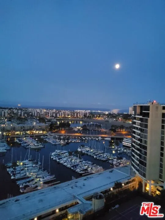 4314 Marina City #PH17 Marina del Rey, CA 90292