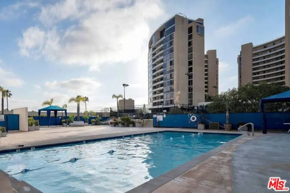 4314 Marina City #PH17 Marina del Rey, CA 90292